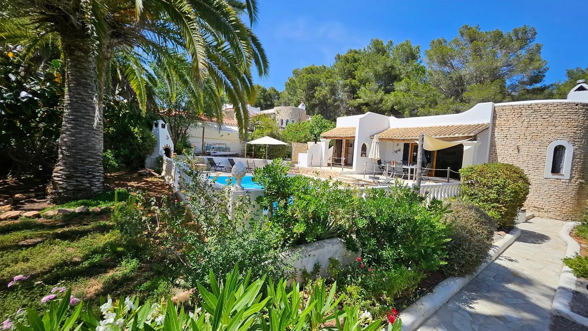 Private Villa Mit Eigenem Pool Unter Palmen Cala Llena Spanien